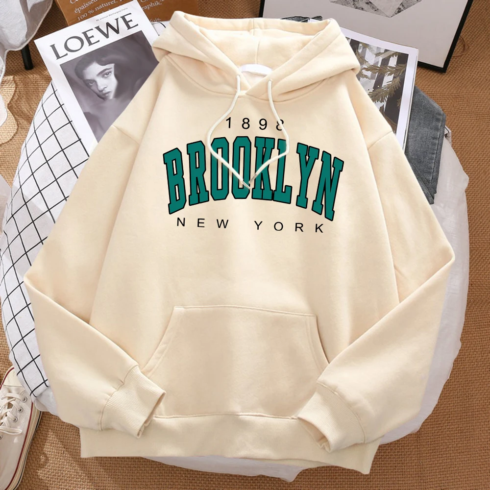 1898 Sudadera con capucha estampada de Brooklyn New York. - Image 4