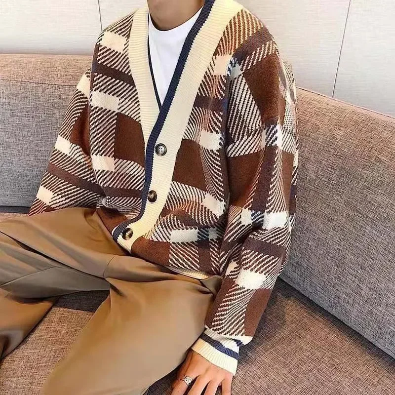 suéter a cuadros Vintage de estilo informal con cuello en V. - Image 2