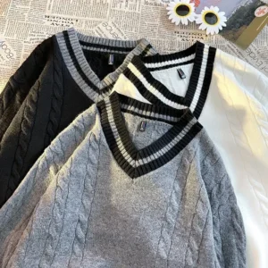 Suéter con cuello en V, diseño cómodo.