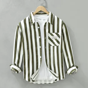 Camisa de manga larga a rayas.