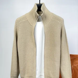 Suéter con cremallera de lujo.