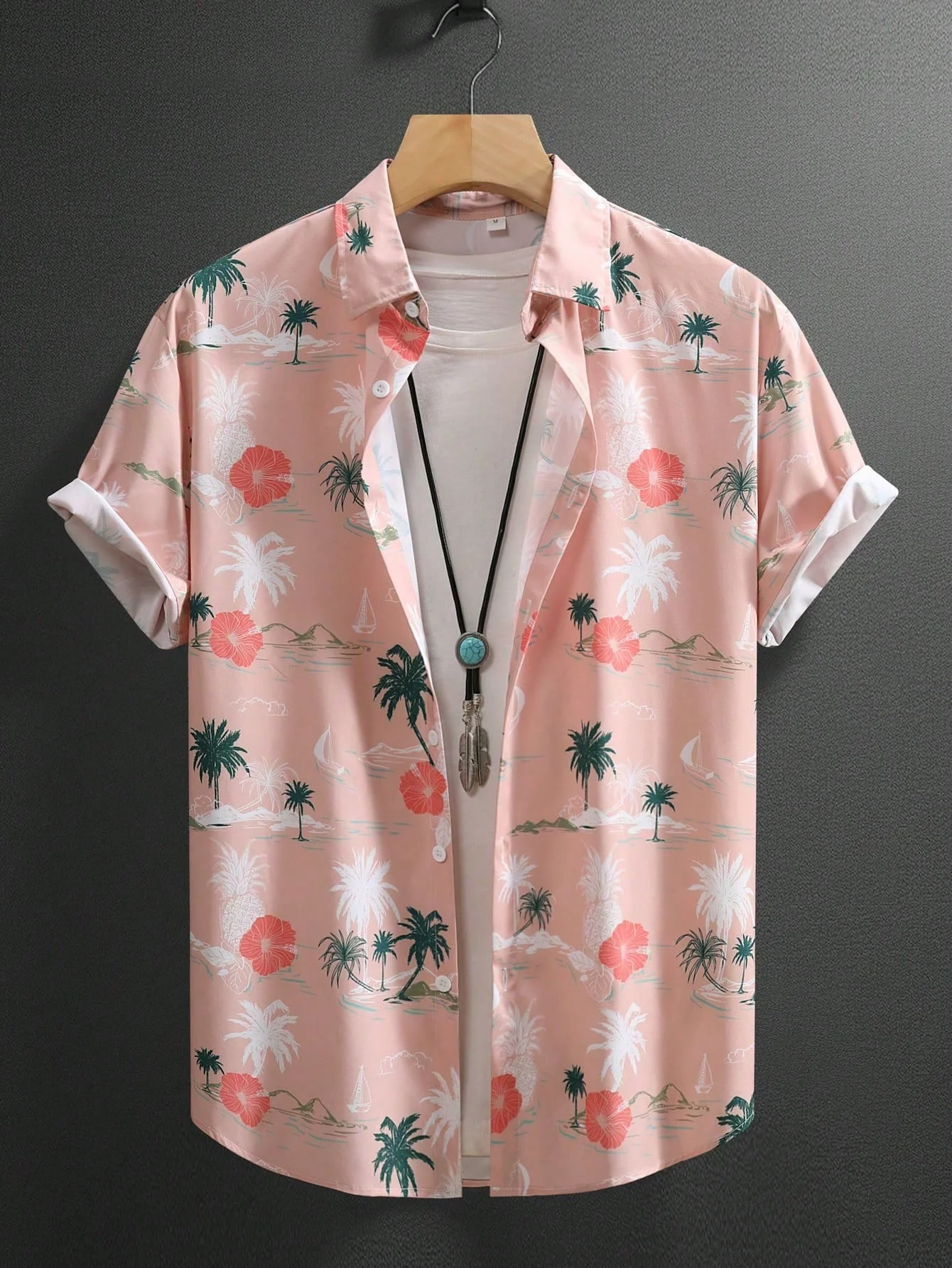 Camisa de manga corta con cuello abierto con botones. - Image 4