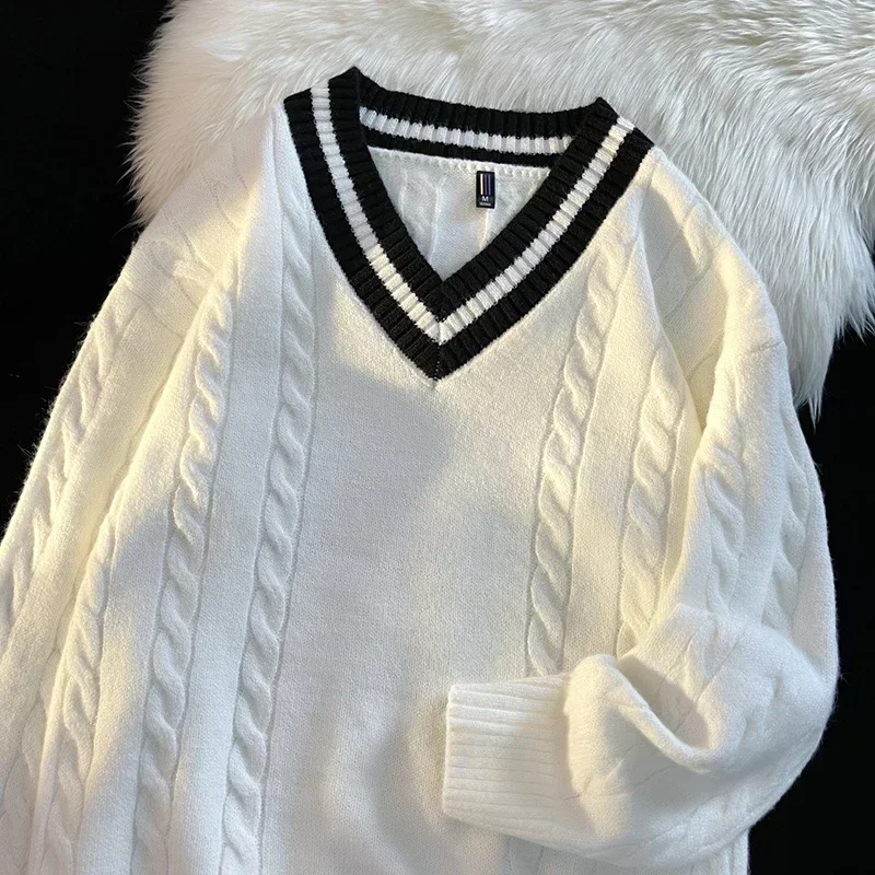 Suéter con cuello en V, diseño cómodo. - Image 2