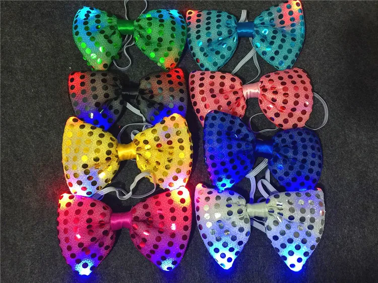 Pajarita LED con lentejuelas iluminadas. - Image 6