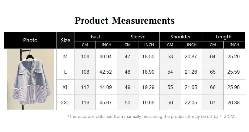 Blusa vaquera a rayas azules, de manga larga con cuello tipo polo. - Image 4