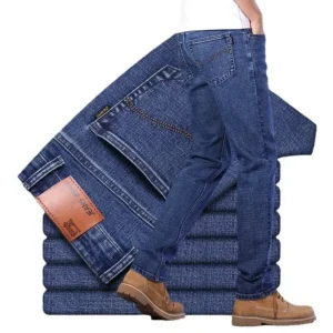 Pantalones vaqueros sueltos y rectos a la moda.