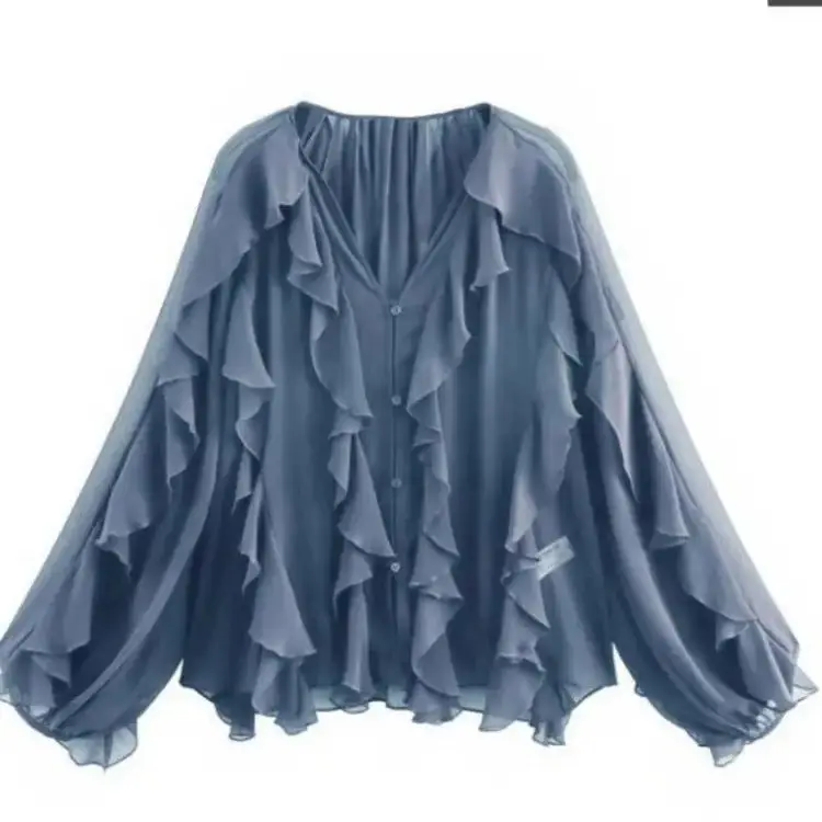 Blusas translúcidas con volantes, con cuello en V. - Image 8