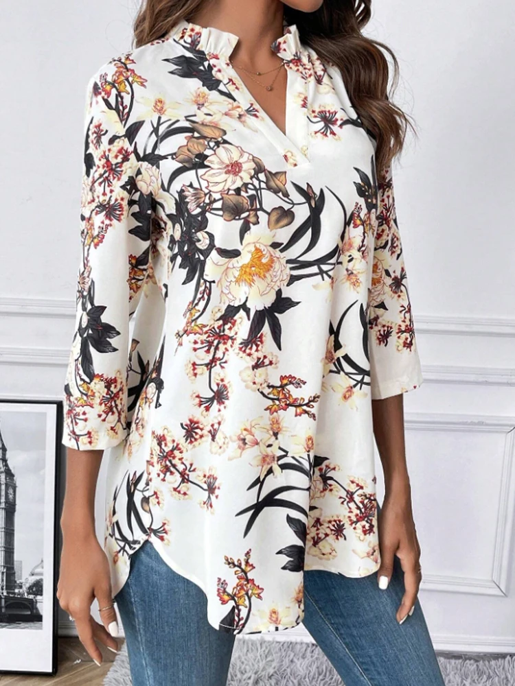 Camisa con estampado Floral y cuello en V.