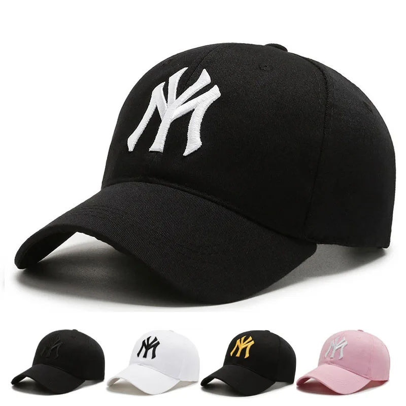 Gorras de béisbol con bordado.