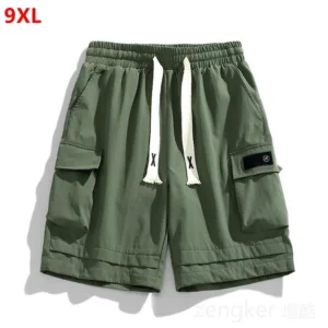 Short transpirables sueltos con múltiples bolsillos.