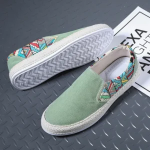 Zapatos de lona, mocasines informales.