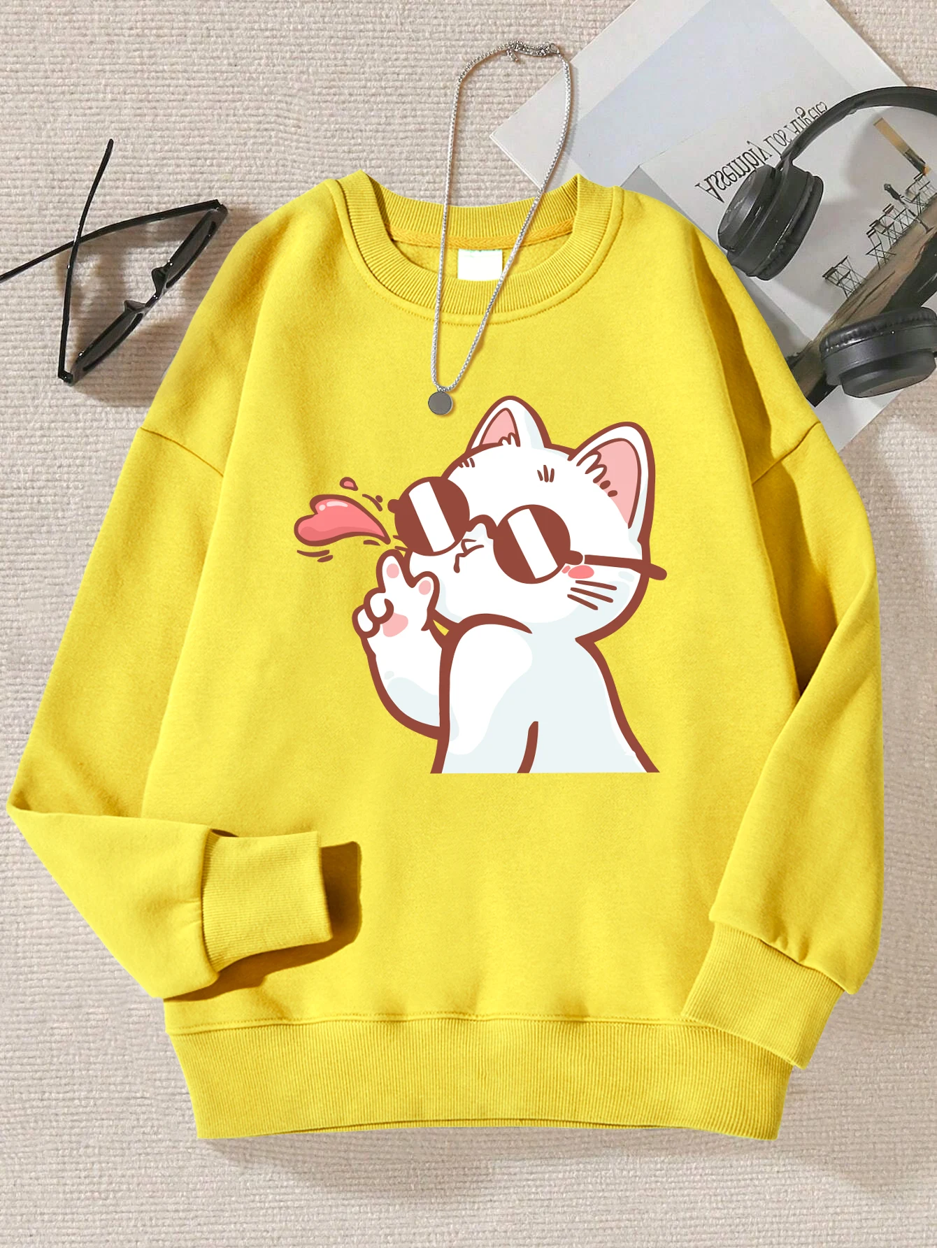 Sudadera de gato con gafas de sol. - Image 9