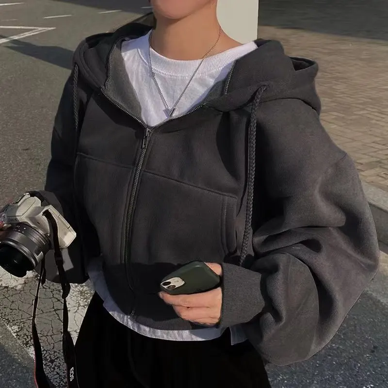 Sudadera recortado Slims con cremallera, con capucha. - Image 4