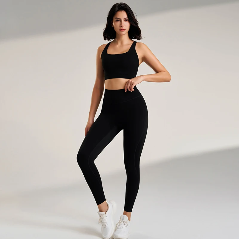 Conjunto deportivo dos piezas sujetador, licra. - Image 5