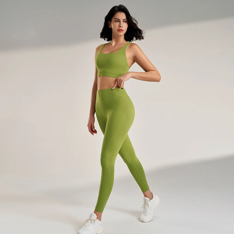 Conjunto deportivo dos piezas sujetador, licra. - Image 2