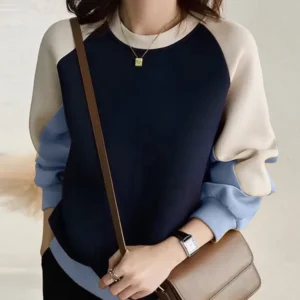 Sudadera cuello redondo, manga larga.