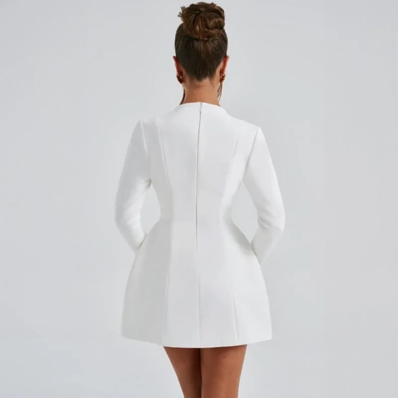 Vestido de manga larga con escote en V profundo y abertura lateral. - Image 3