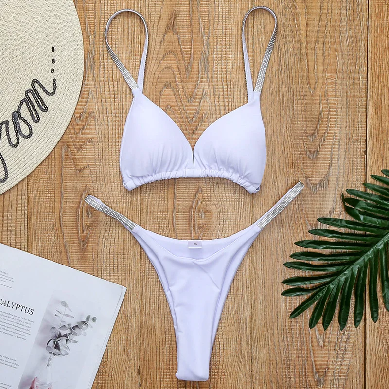 Bikini con Tanga y lentejuelas brillantes. - Image 4