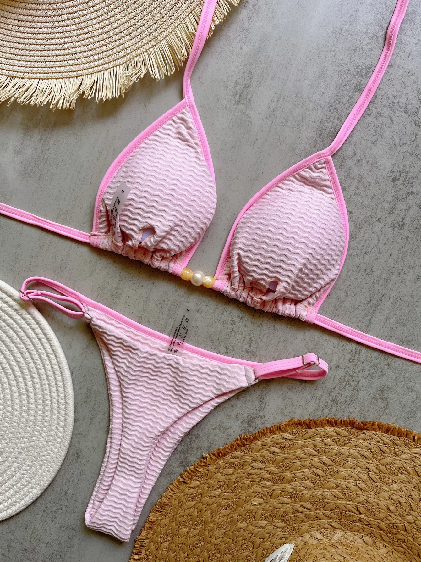 Bikinis de hilo triangular. - Image 5