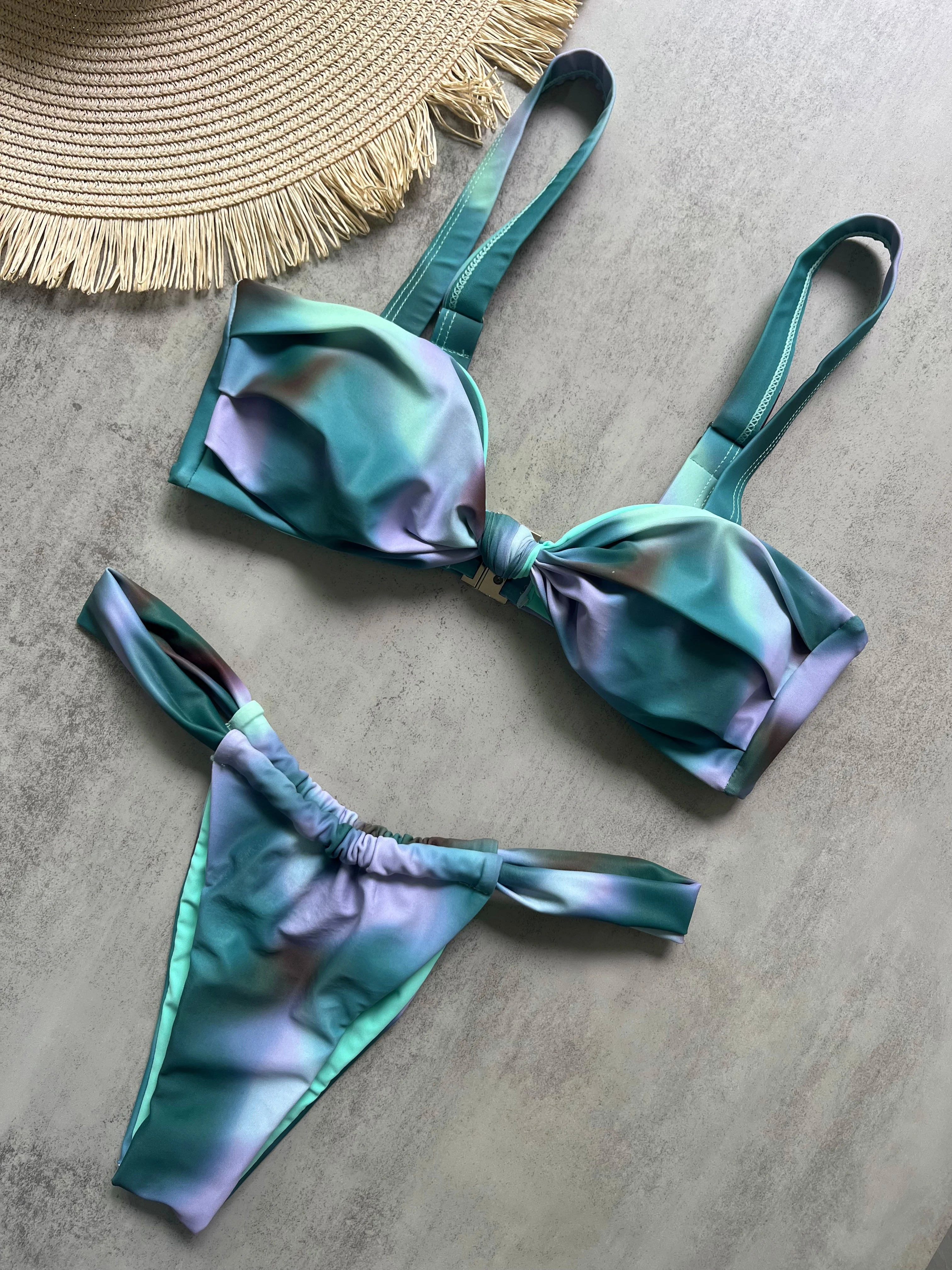Bikini de corte alto con estampado de dos piezas, bañador acolchado. - Image 2