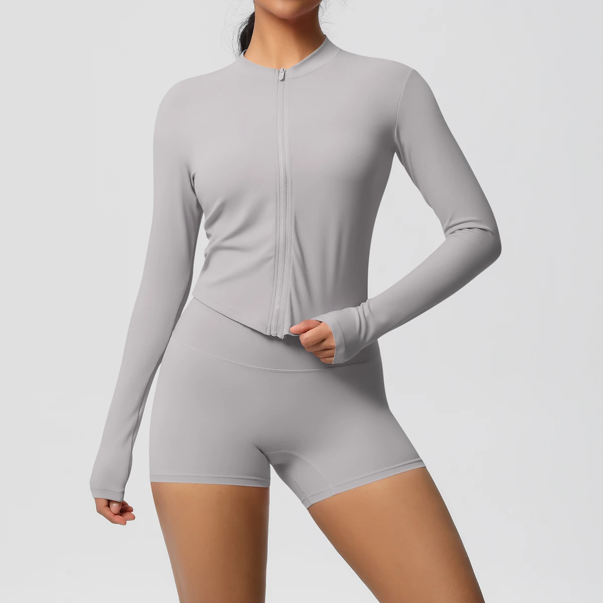 Conjunto deportivo secado rápido, pantalones cortos deportivos de cintura para mujer. - Image 11