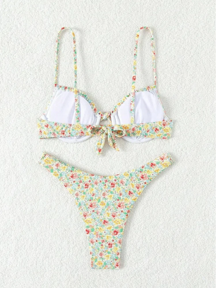 Bikini con estampado Floral Push Up conjunto con Tanga. - Image 6