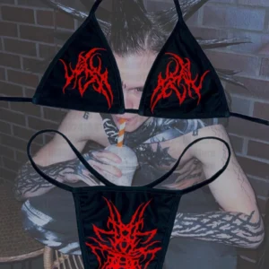 Bikini con estampado gótico Punk de dos piezas, acolchado.