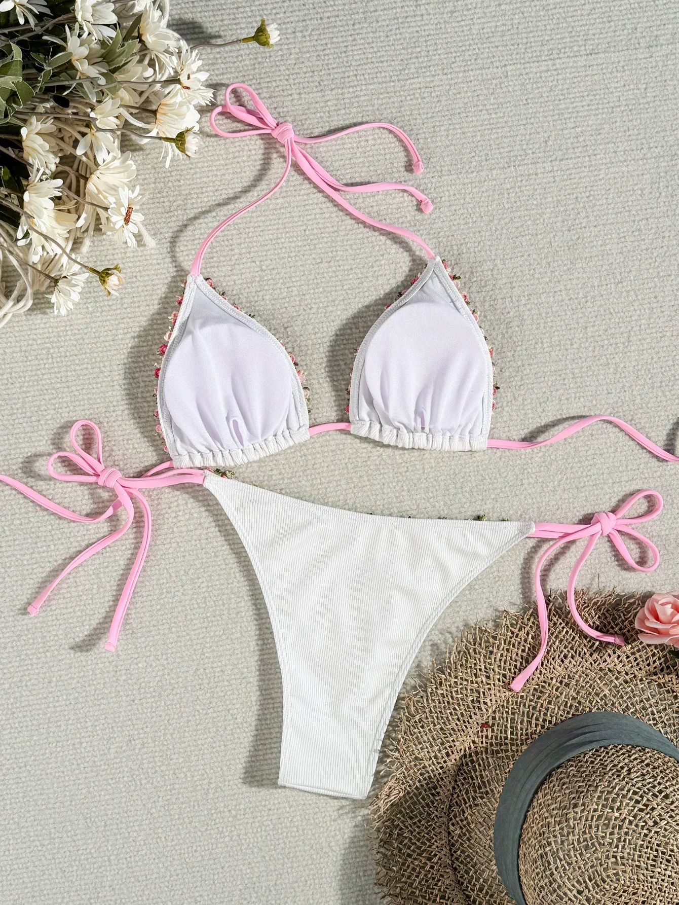 Bikini Floral 3D sujetador de realce con lazo lateral, Tanga. - Image 2